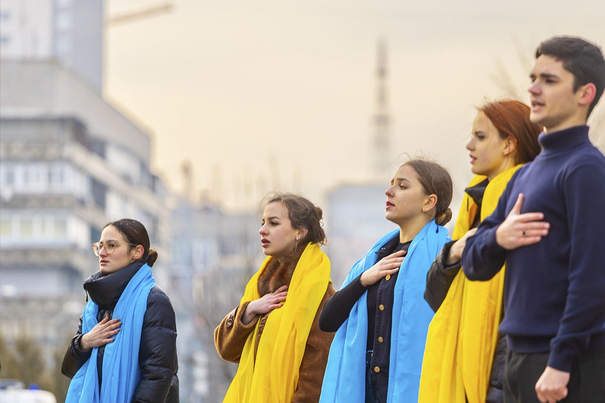 До акції долучилися декілька десятків студентів До акції долучилися декілька десятків студентів