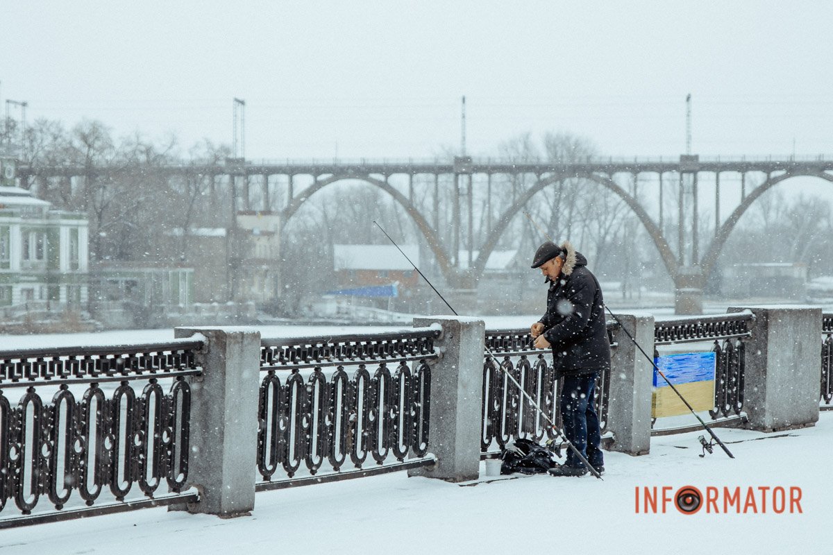 Риболовлі сніг не перешкода Риболовлі сніг не перешкода