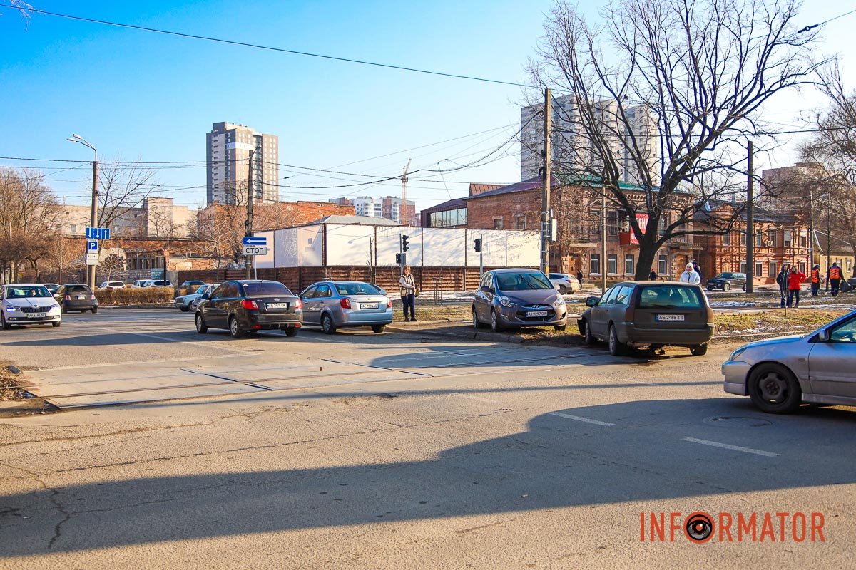 У цей момент по вулиці Антоновича рухався Hyundai У цей момент по вулиці Антоновича рухався Hyundai