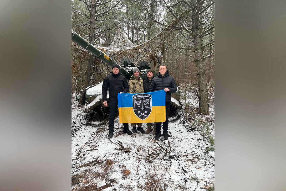 Білоусов вручив міську нагороду бійцю з Кам‘янського
