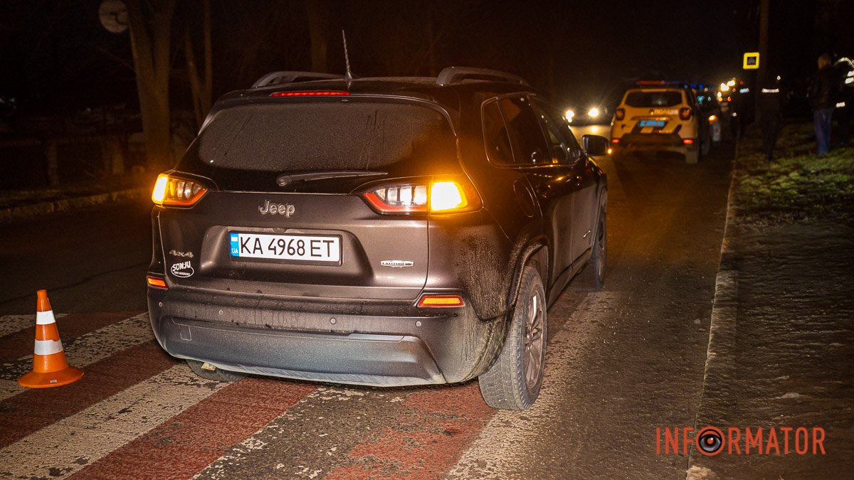 На Надежды Алексеенко водитель Jeep сбил двух девушек на переходе