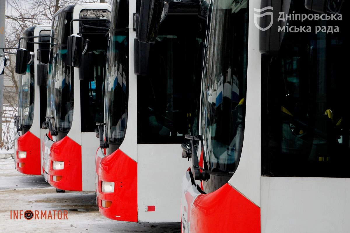 До автопарку додалися ще 5 великих автобусів