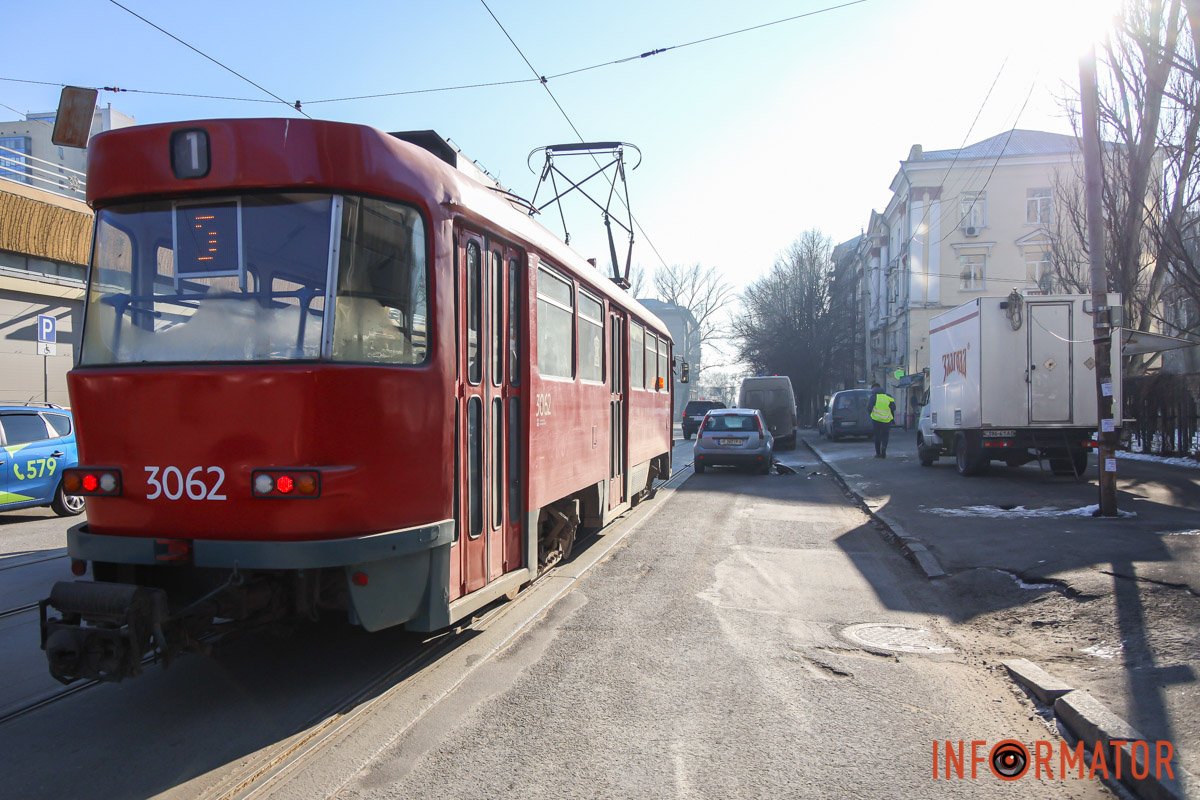 Тимчасово не курсюуть трамваї Тимчасово не курсюуть трамваї
