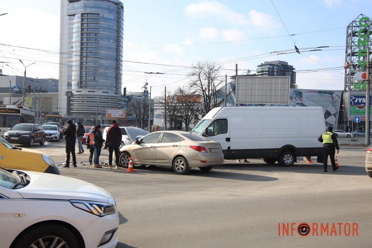 ДТП сталася біля цирку ДТП сталася біля цирку