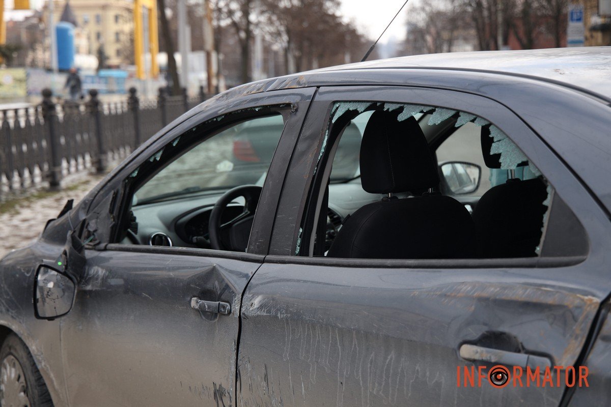 Ford рухався по Яворницького Ford рухався по Яворницького