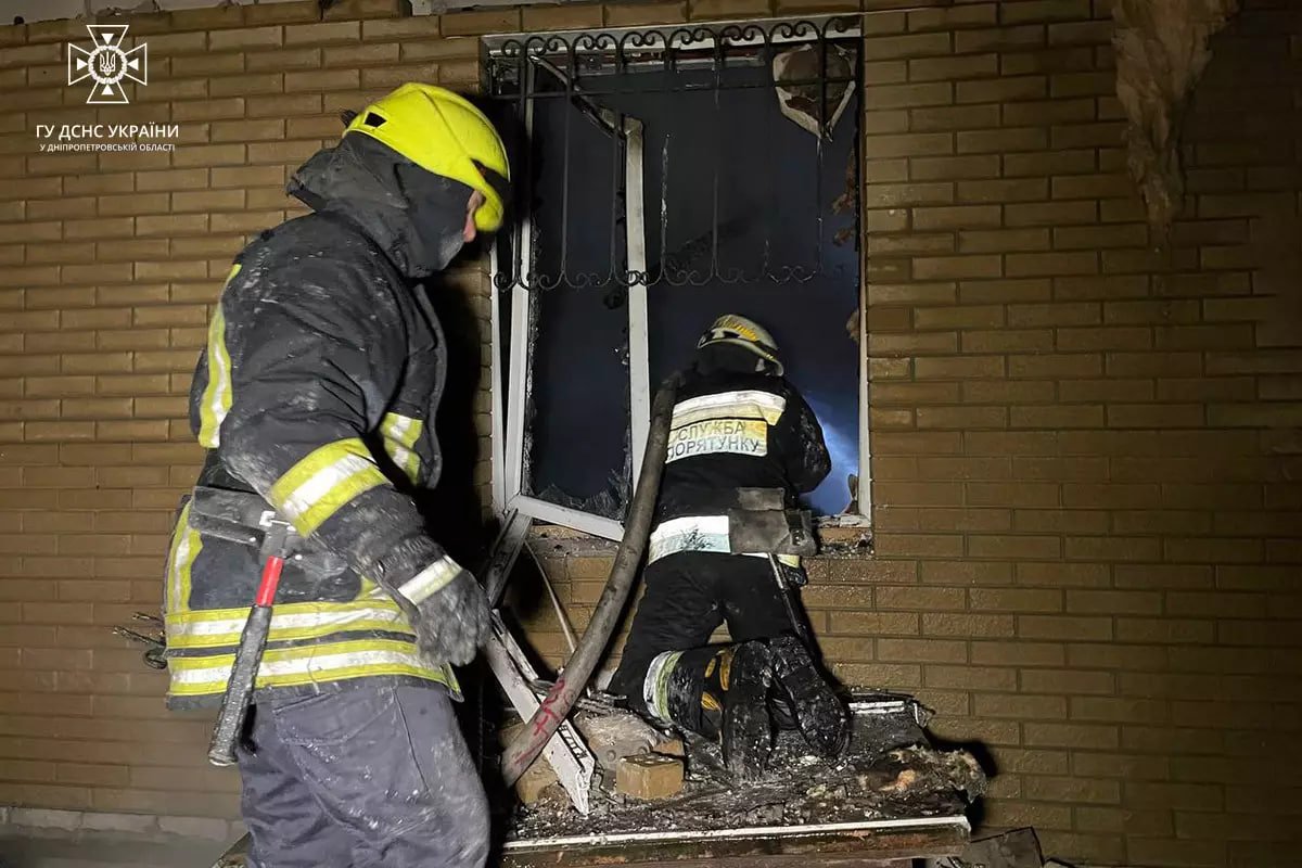 Площа пожежі - 120 метрів квадратних Площа пожежі - 120 метрів квадратних