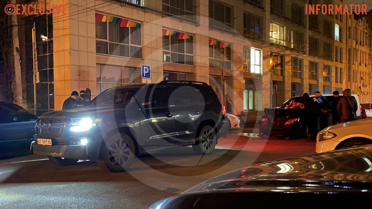 Стрельба, полиция и перекрытие улицы Мечникова в Днепре: что известно