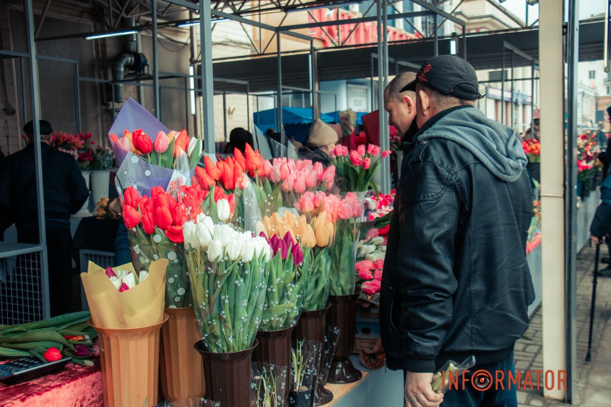 Покупців немало