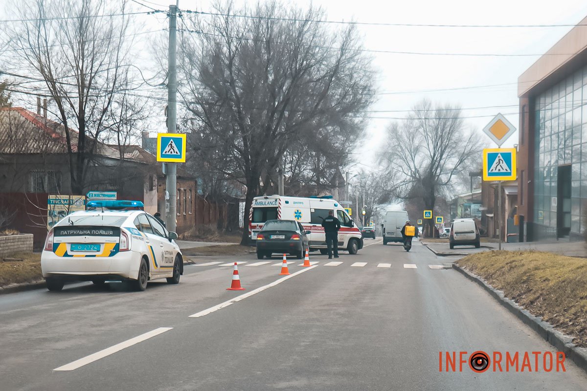  Тут Mitsubishi збив жінку з дитиною на пішохідному переході