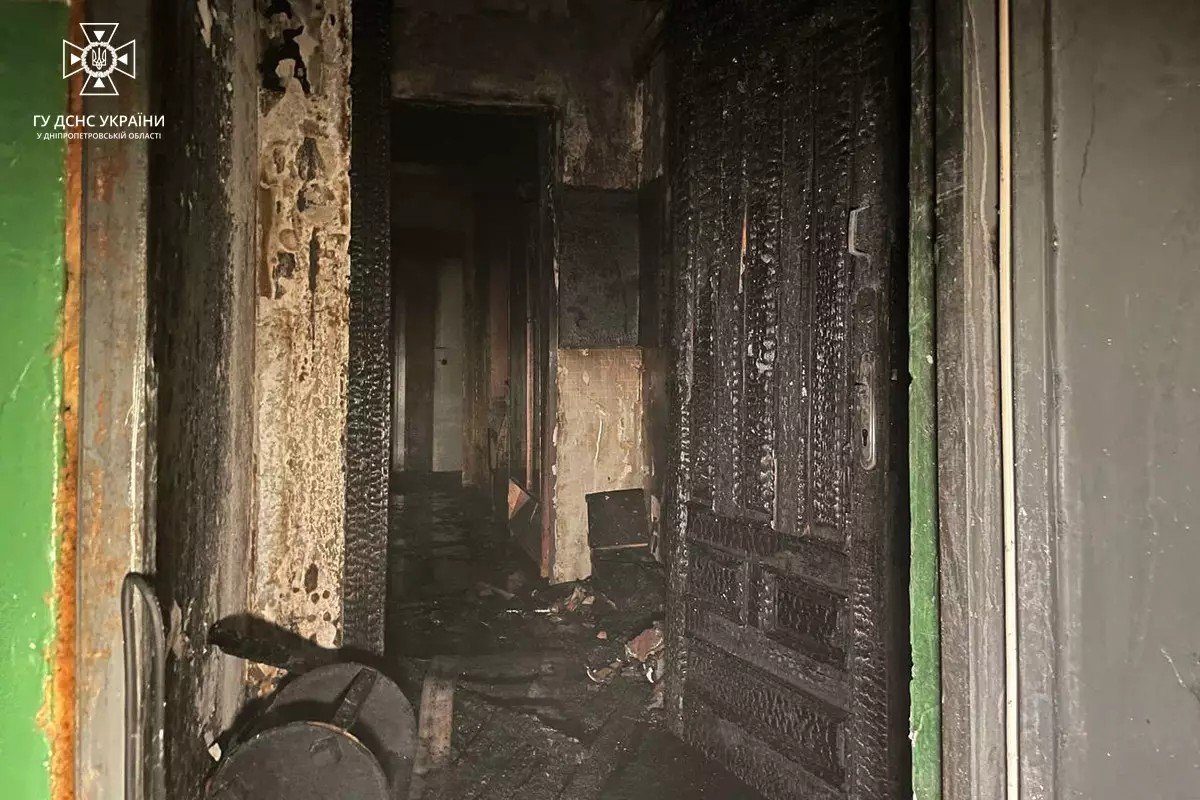 Площа пожежі - 15 квадратних метрів