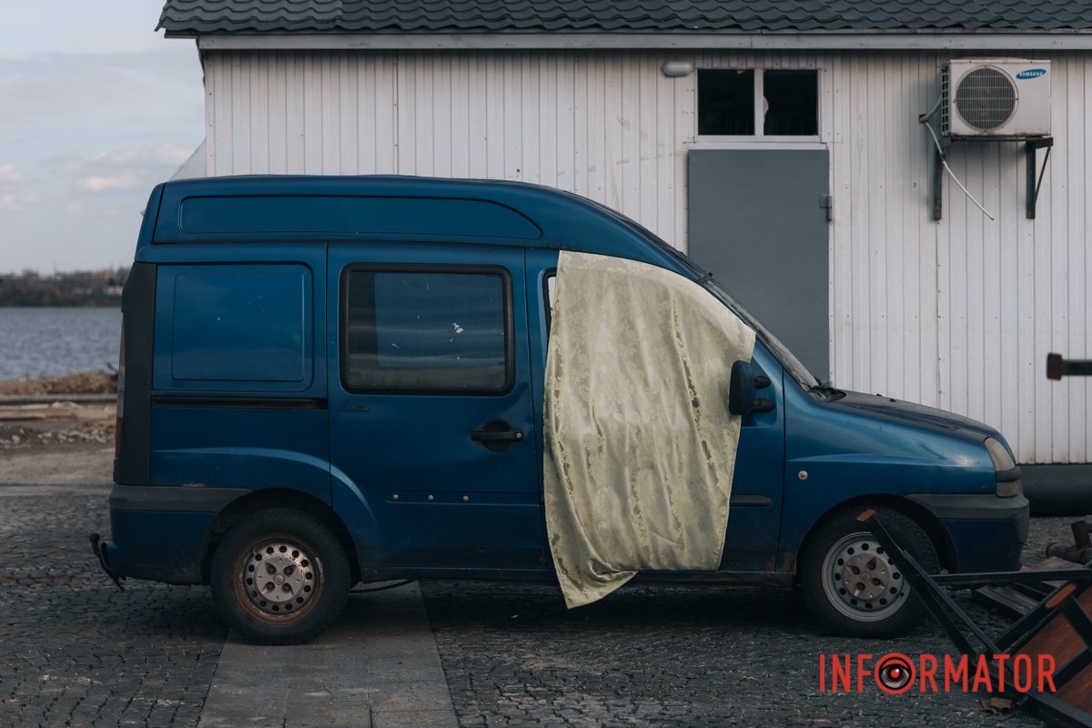 Пошкоджена автівка Пошкоджена автівка