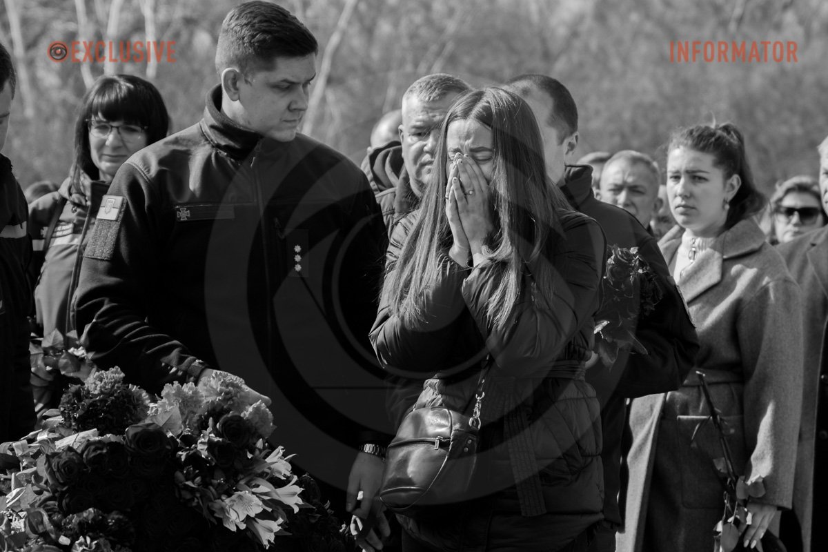 Важко стримувати сльози 