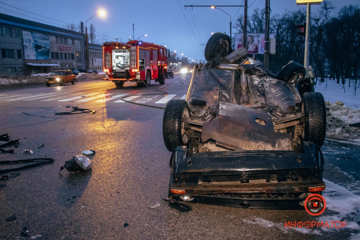 Вирок – 3 роки позбавлення волі з позбавленням водійських прав ще на 5 років Вирок – 3 роки позбавлення волі з позбавленням водійських прав ще на 5 років