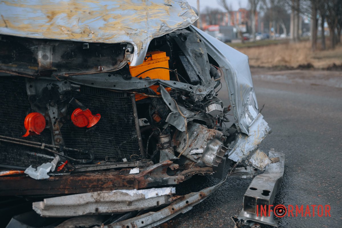 На перехресті Запорізького шосе і проспекта Праці