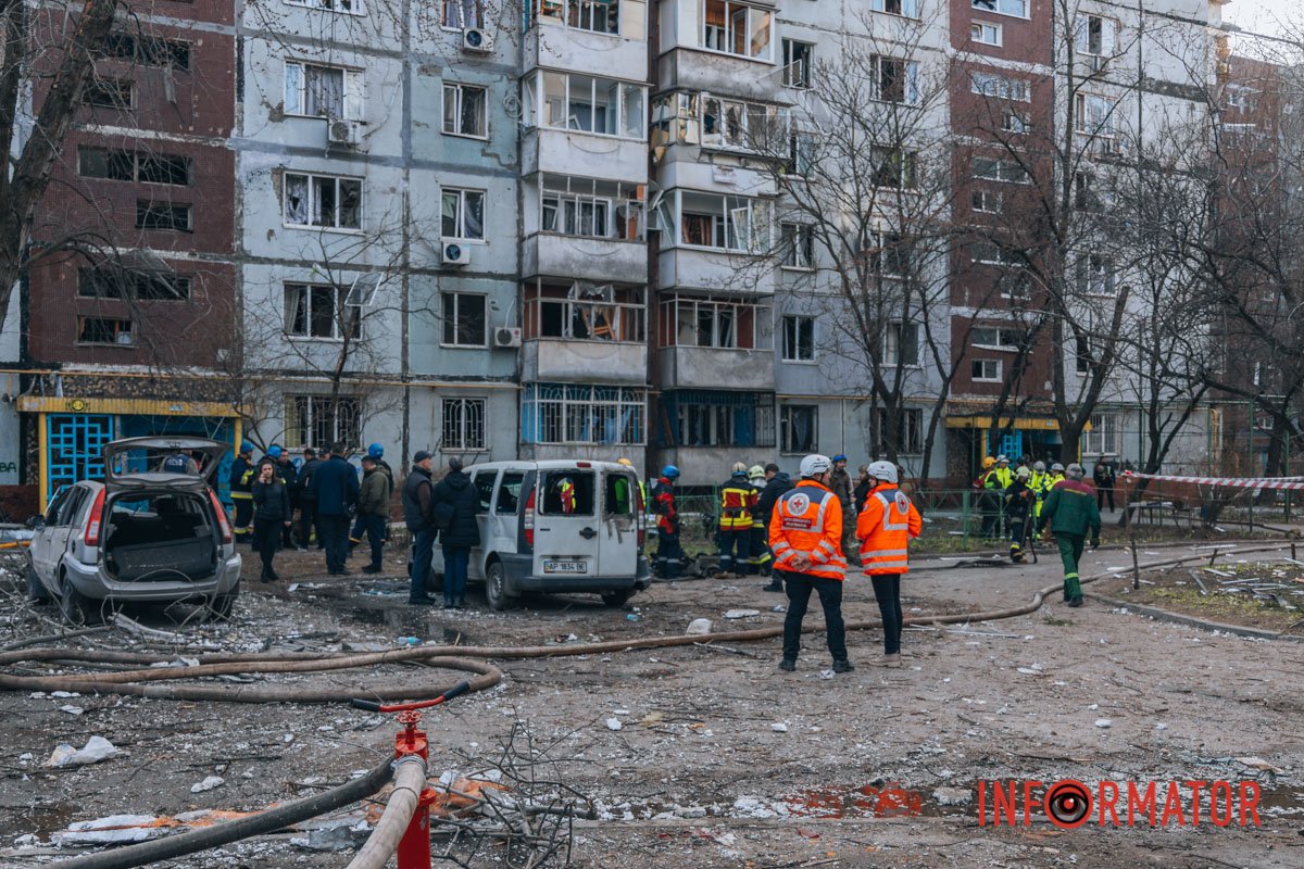 У дворі будинків У дворі будинків