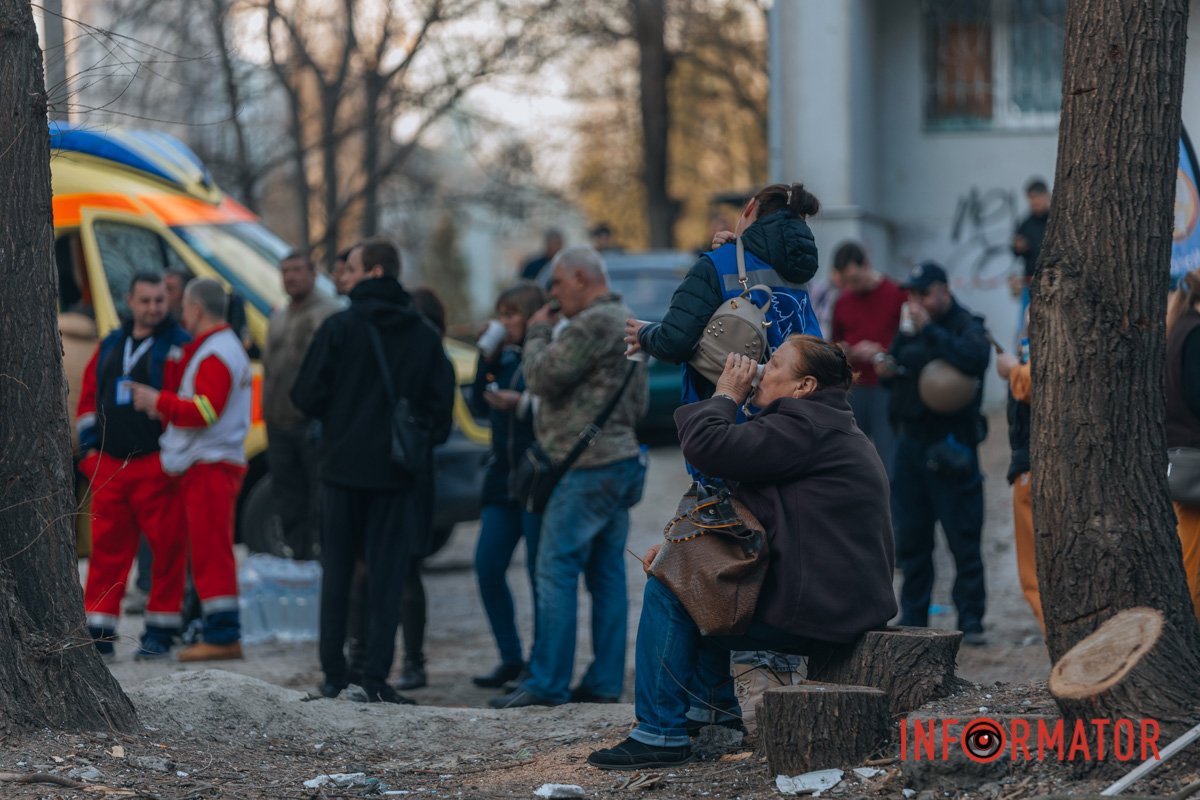 Люди в очікуванні Люди в очікуванні