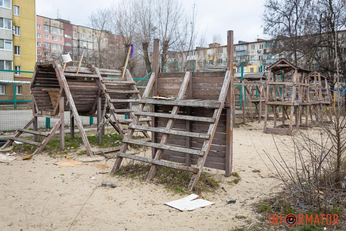 Люди планують закінчити демонтаж за декілька днів 