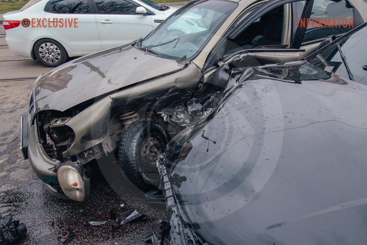 Водій Lanos у тяжкому стані