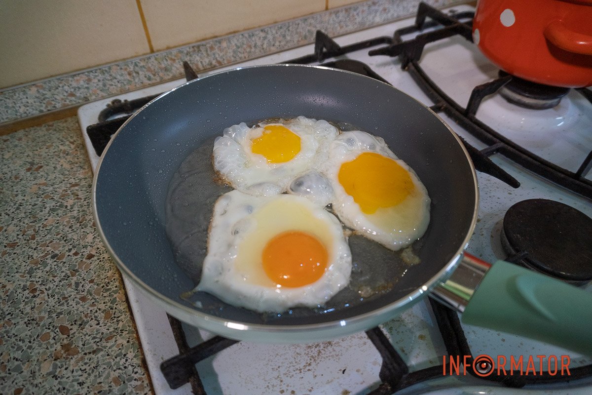 Смажені яйця Смажені яйця
