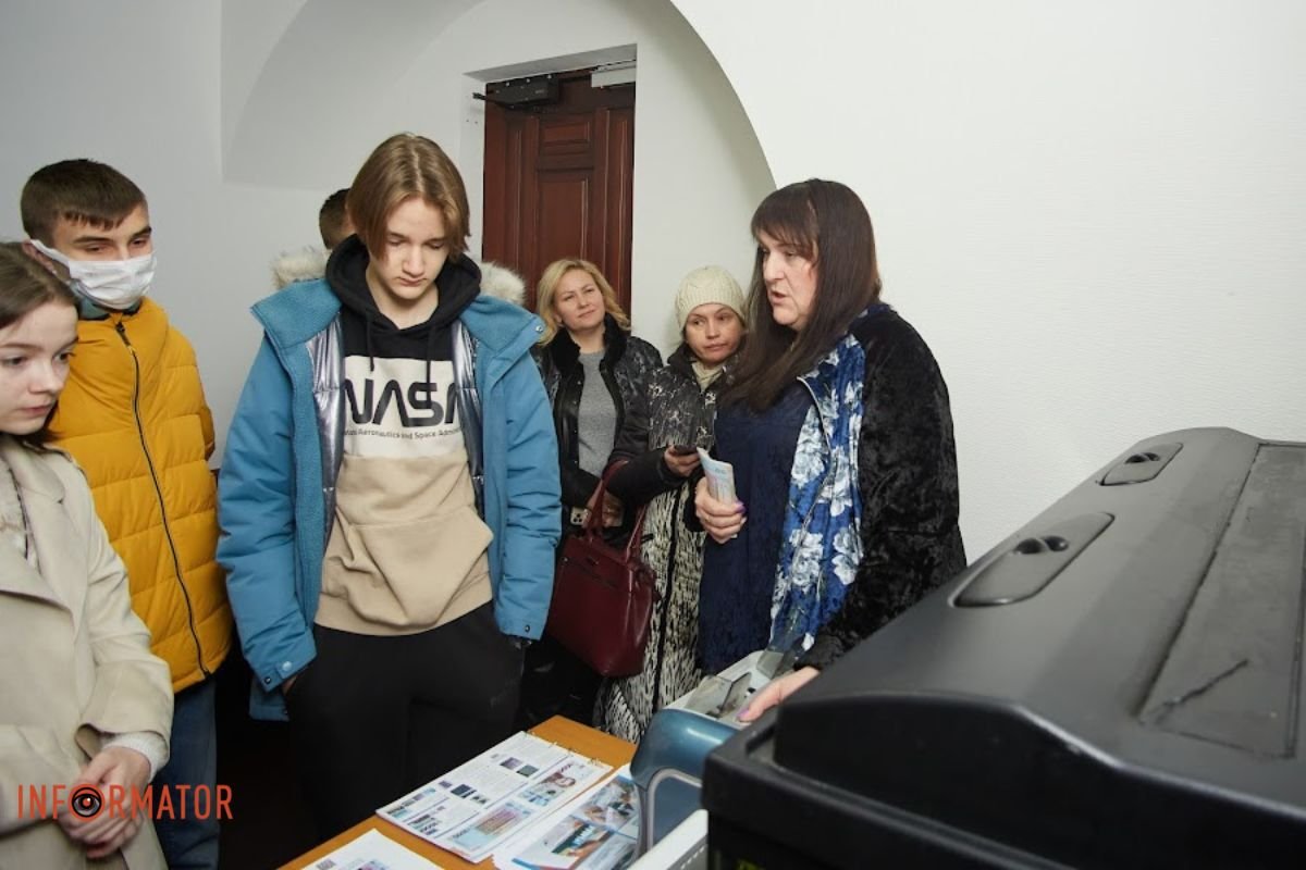 Как экономить деньги, отличить фальшивку и что знали кузнецы об изготовлении монет: ConcordBank показал школьникам мир за кулисами банка 2