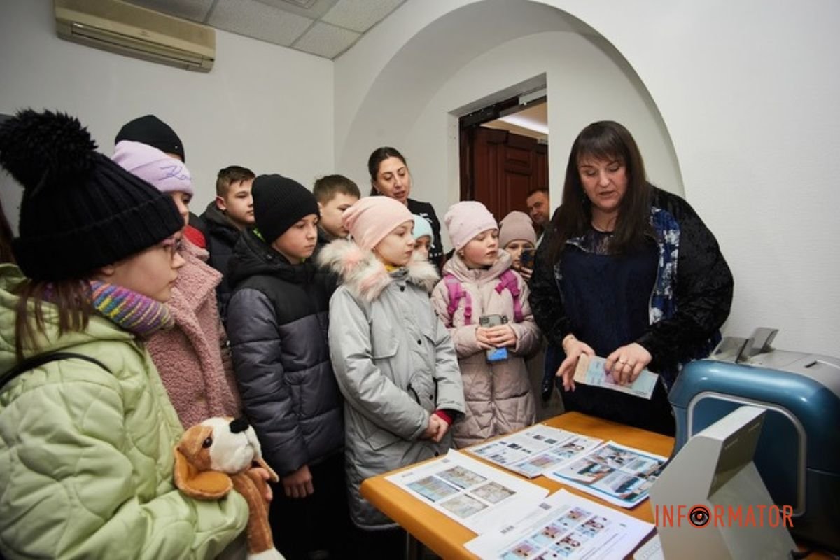 Как экономить деньги, отличить фальшивку и что знали кузнецы об изготовлении монет: ConcordBank показал школьникам мир за кулисами банка 4