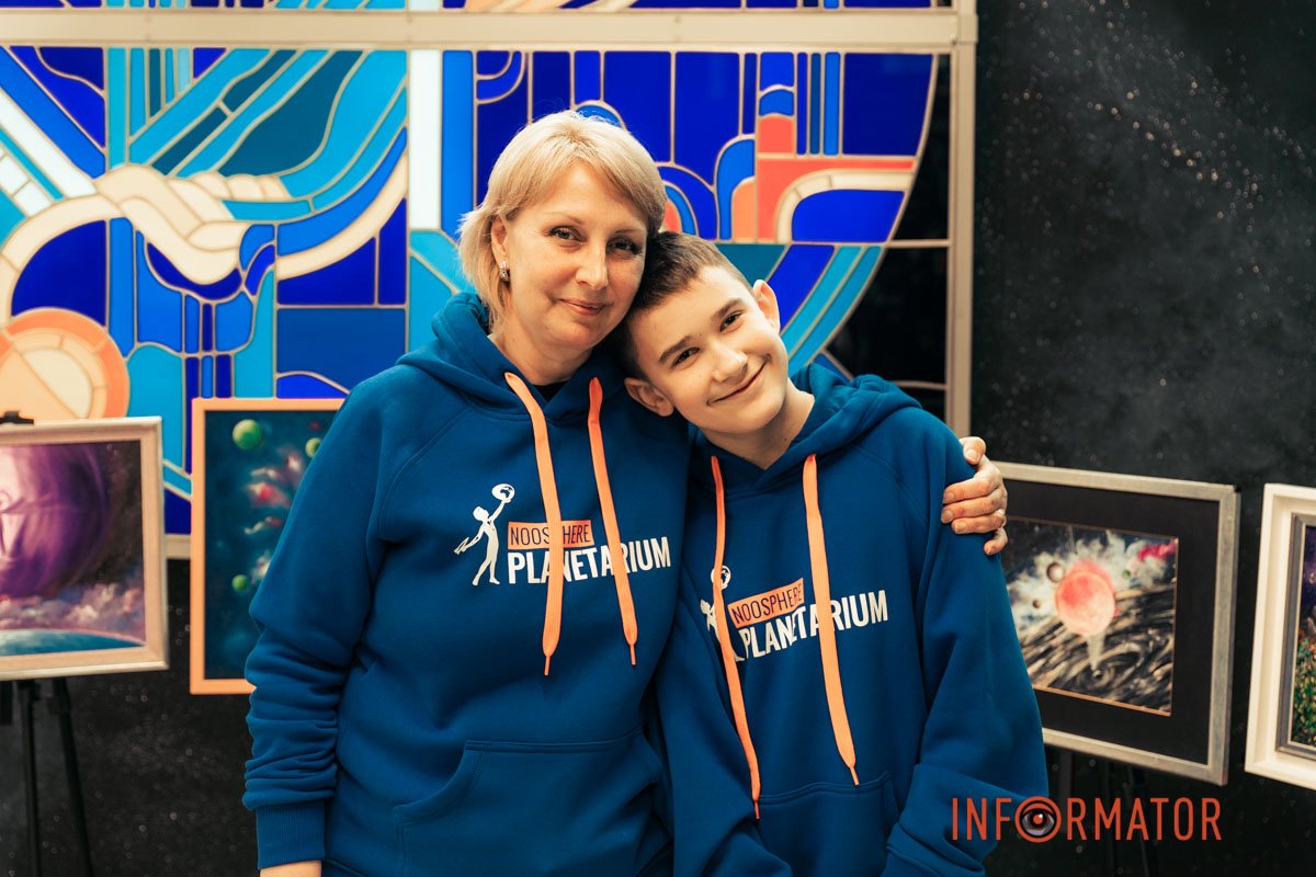 Максим та його мати Максим та його мати