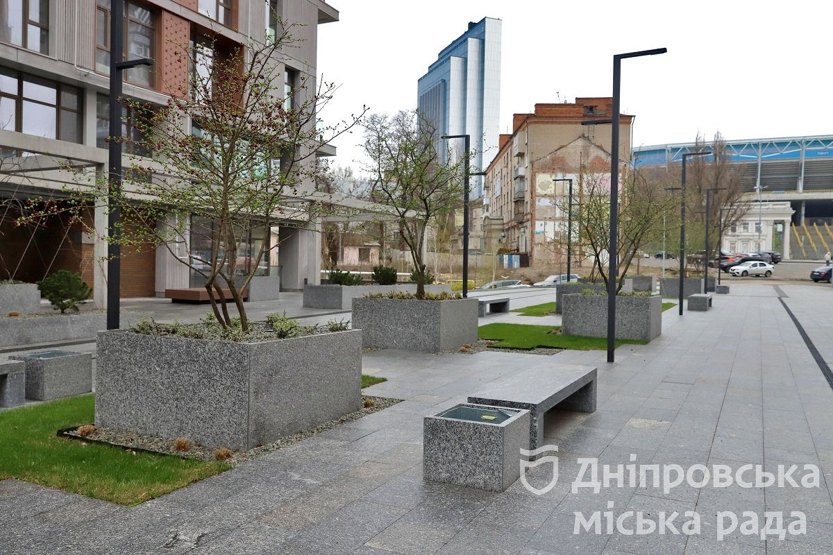 Бульвар відкритий для пішоходів Бульвар відкритий для пішоходів