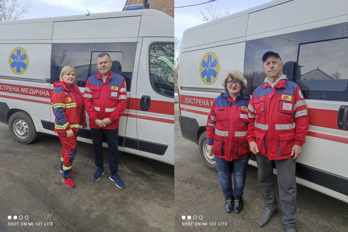 Ці медики надавали хлопцю першу допомогу