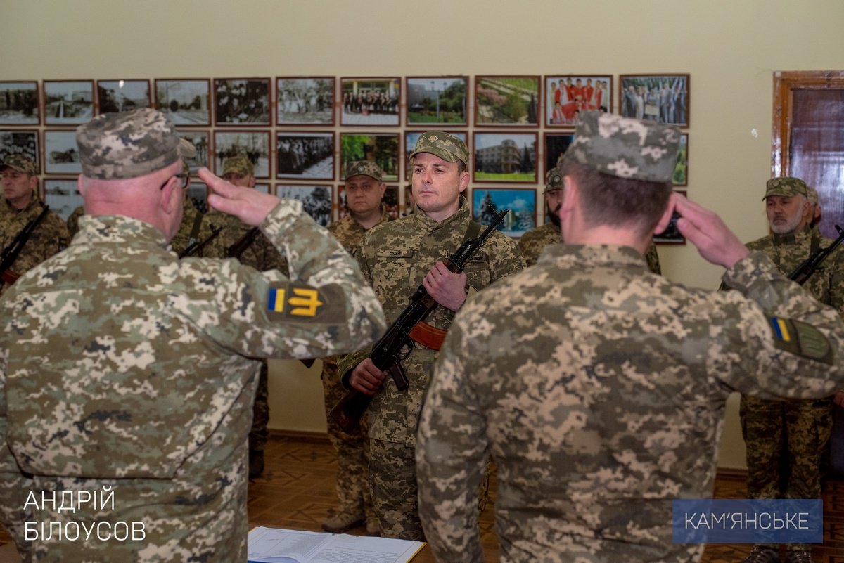 Білоусов завершив навчання на військовій кафедрі Українського державного університету науки і технологій Білоусов завершив навчання на військовій кафедрі Українського державного університету науки і технологій