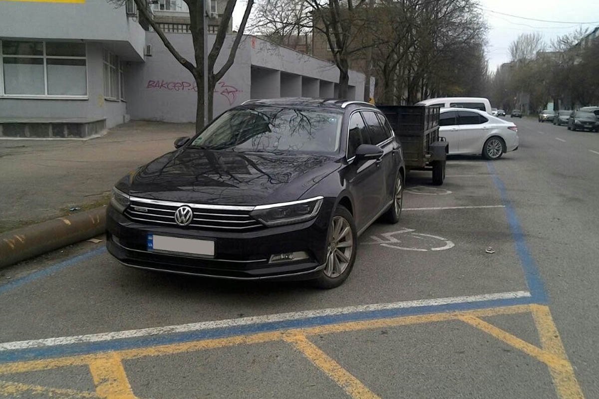 Справжній "король паркування" Справжній "король паркування"