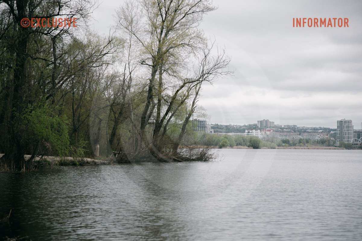 Коса на Набережній Перемоги