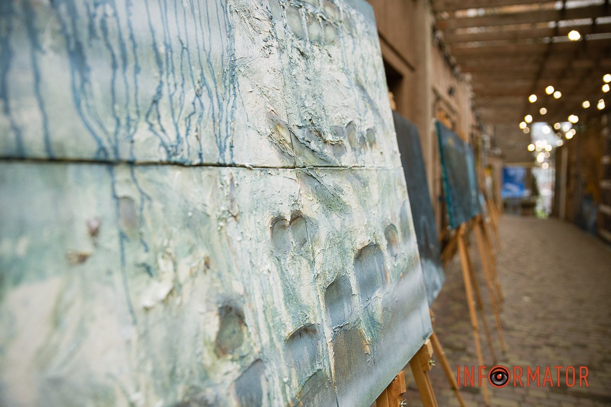 Виставка робіт дніпровських художників Виставка робіт дніпровських художників