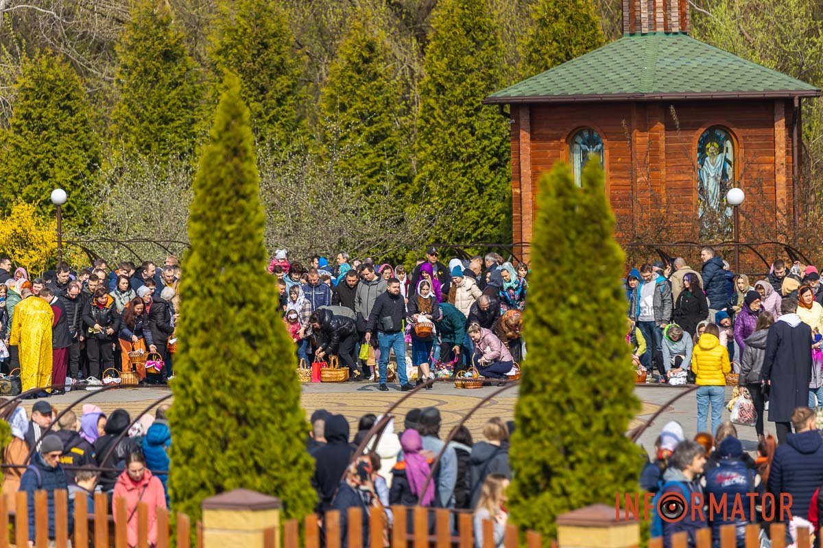 Багато людей