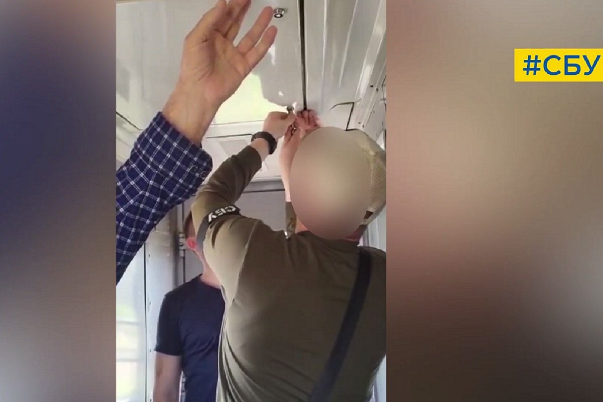 Переправляли чоловіків за кордон Переправляли чоловіків за кордон