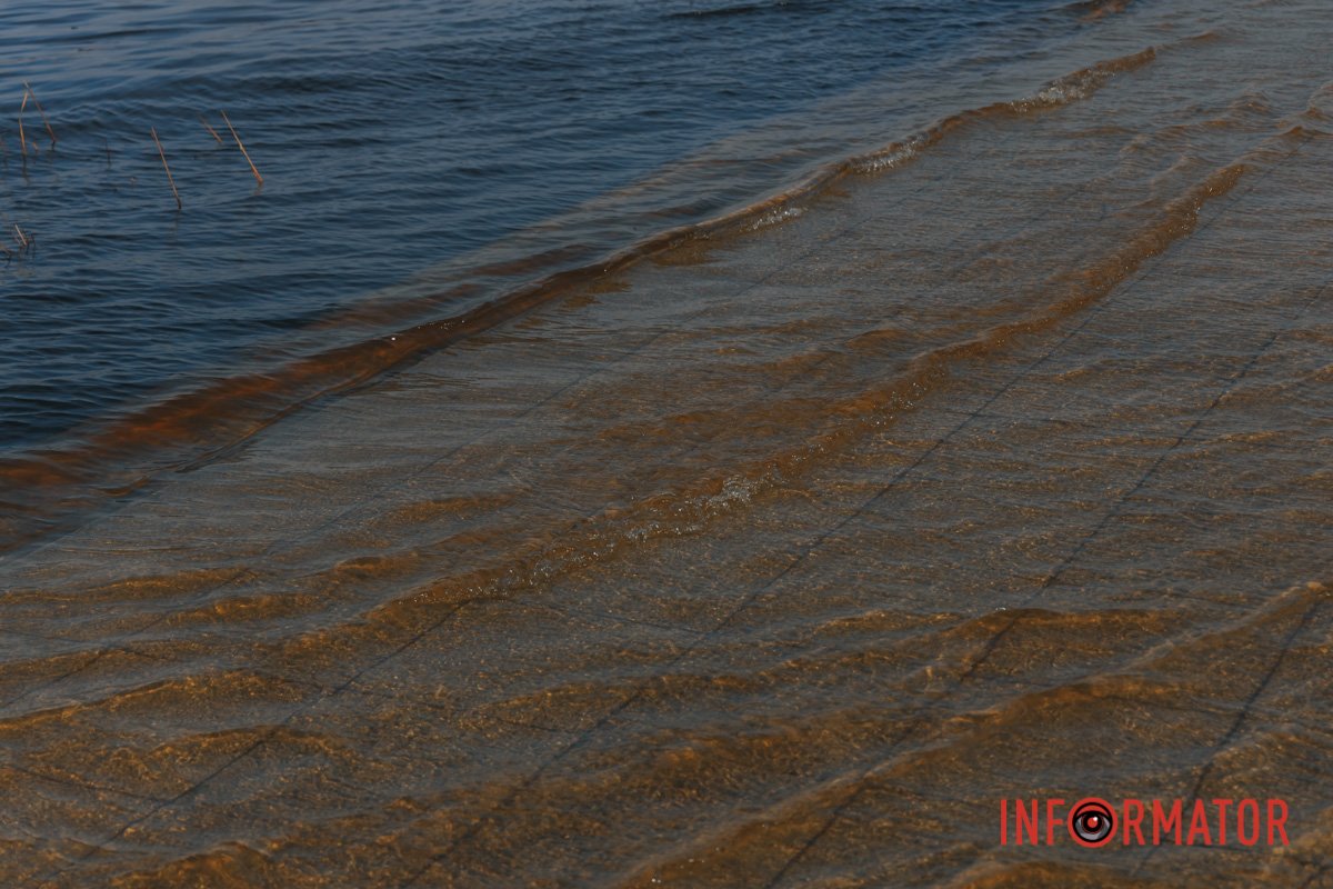 Дніпро "хвилюється"