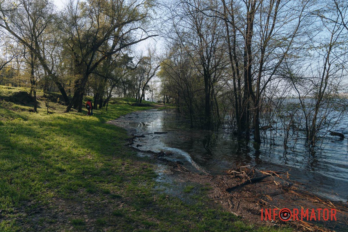 Кілька стежок стали непрохідними