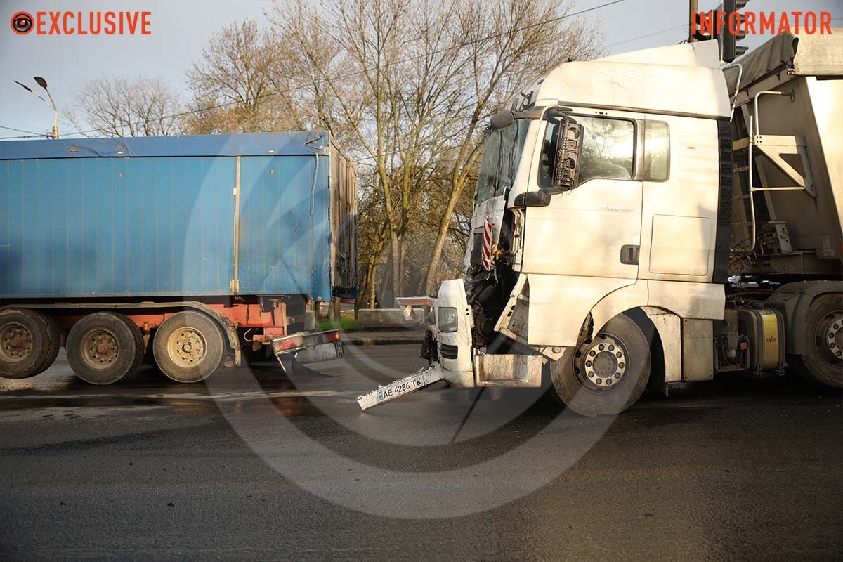 Зіштовхнулися дві фури