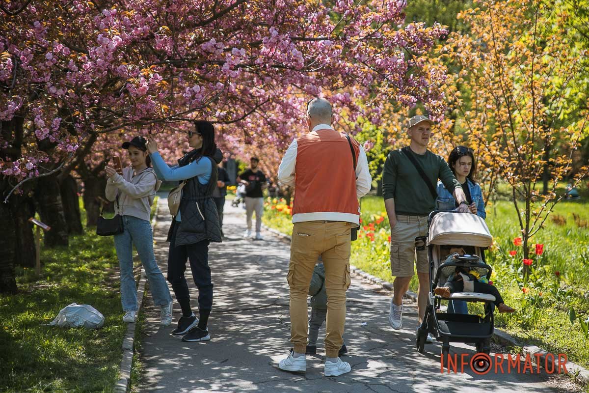 Чимало людей