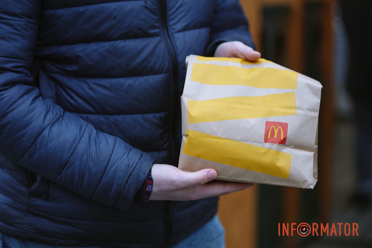 У черзі стояли не більше 15 хвилин У черзі стояли не більше 15 хвилин