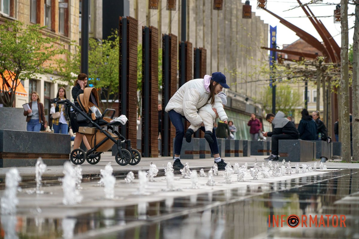 Скоро знову почне