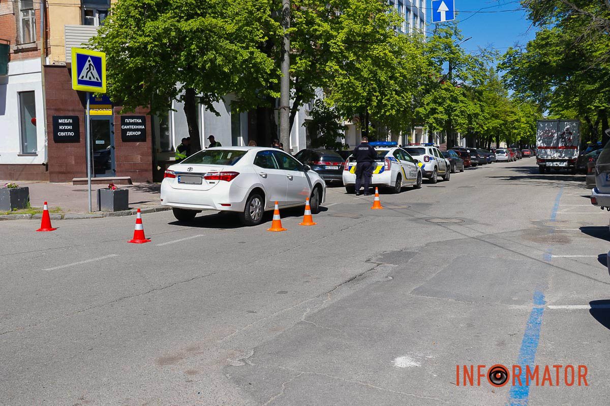 Попередньо, жінка переходила дорожу в недозволеному для цього місці
