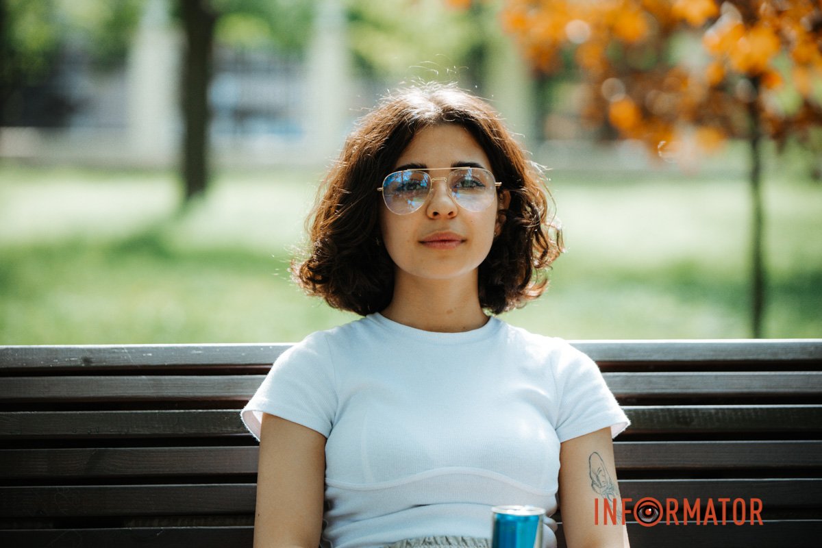 Тендітна дівчинка 