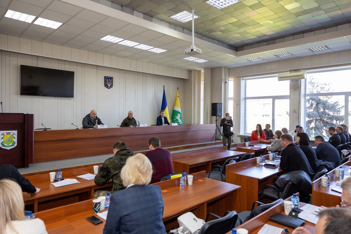 На позачерговій сесії міськради з місцевого бюджету виділили 6 млн грн