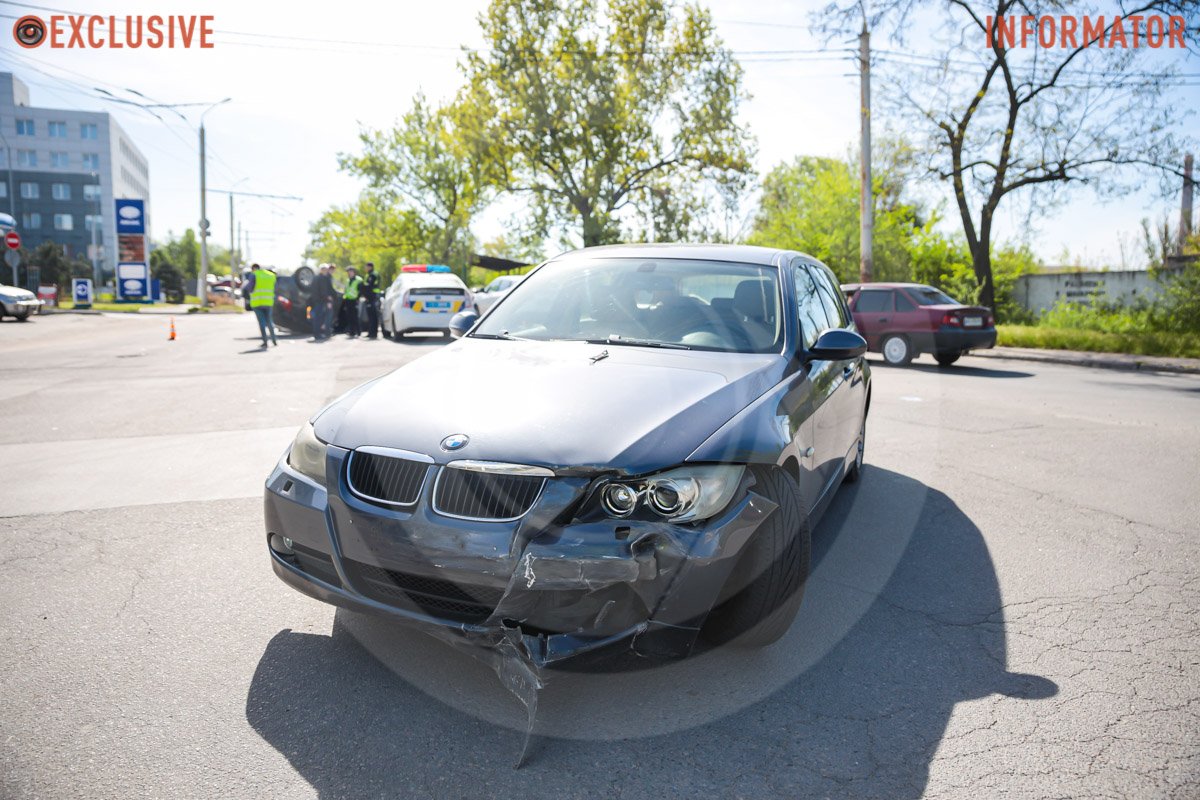 Зіткнулися BMW та Ford