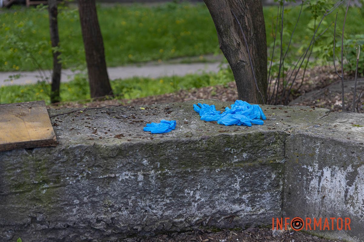 Станом на 12:06 тіло забрали з місця інциденту Станом на 12:06 тіло забрали з місця інциденту