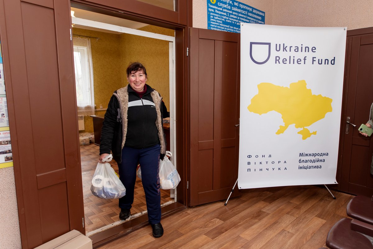 Основним донором гуманітарної програми у квітні стала компанії "Люксоптика"