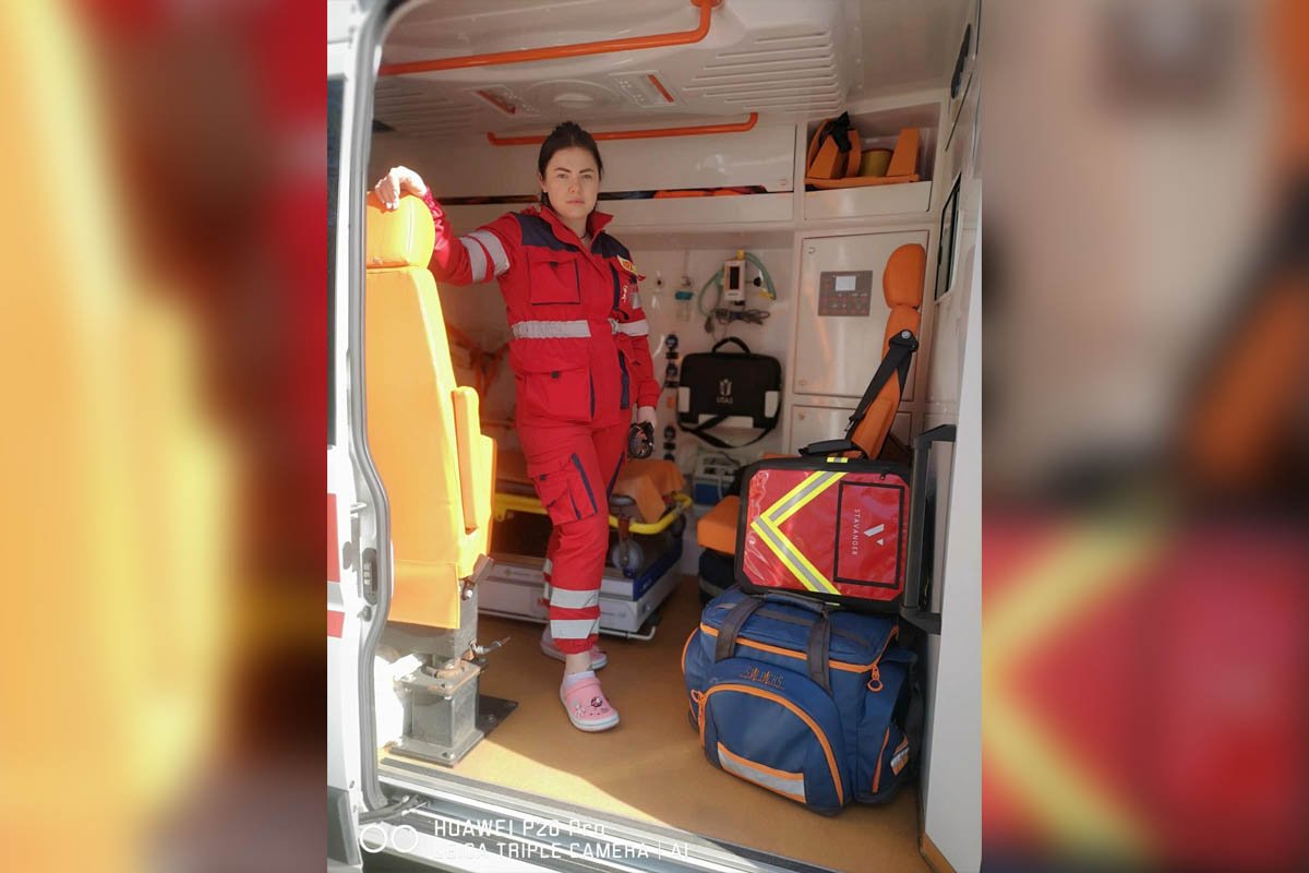 Медики надали допомогу та доставили постраждалого до лікарні Медики надали допомогу та доставили постраждалого до лікарні