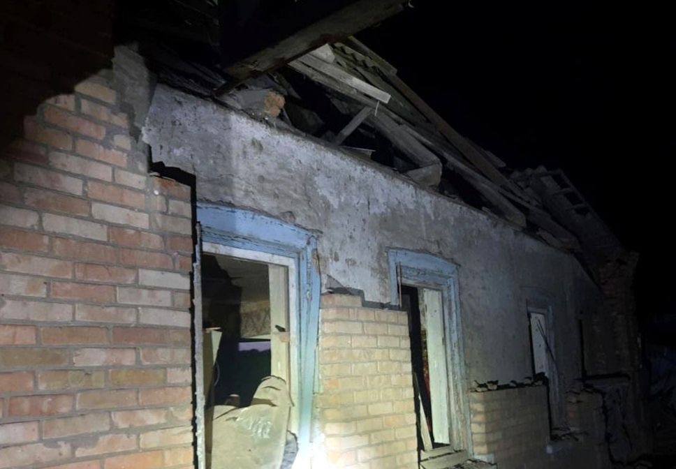 Ворог вдарив з важкої артилерії Ворог вдарив з важкої артилерії