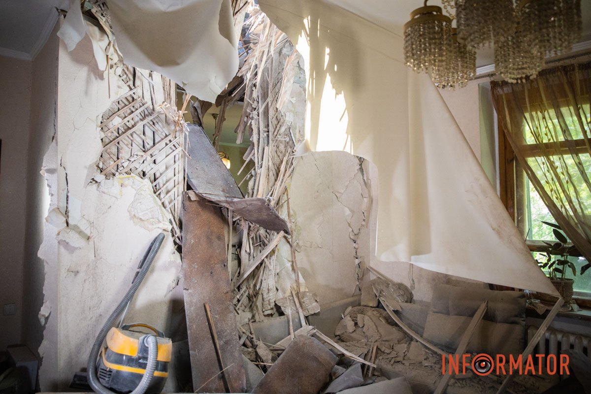 Тут збиралися гості Тут збиралися гості