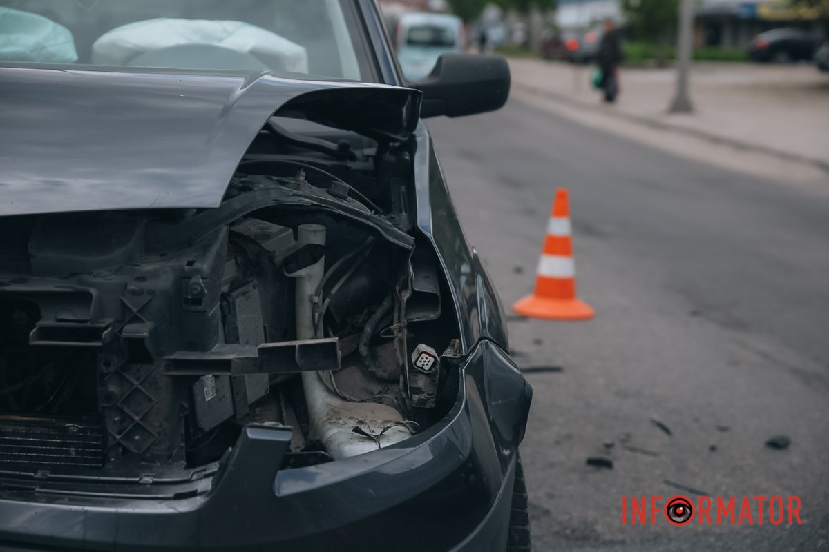 Зіткнулись Volkswagen та Ford